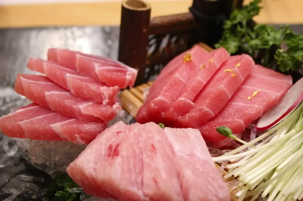 A Bass Wagyu Sushi (2 pcs)